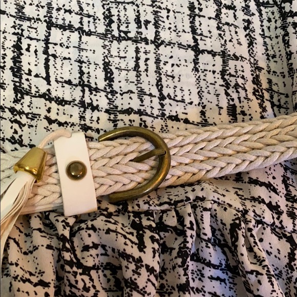 Printed dress with belt - Picture 3 of 4